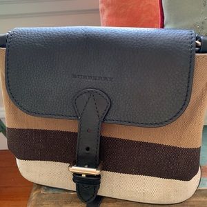 Burberry cross body (adjustable) purse